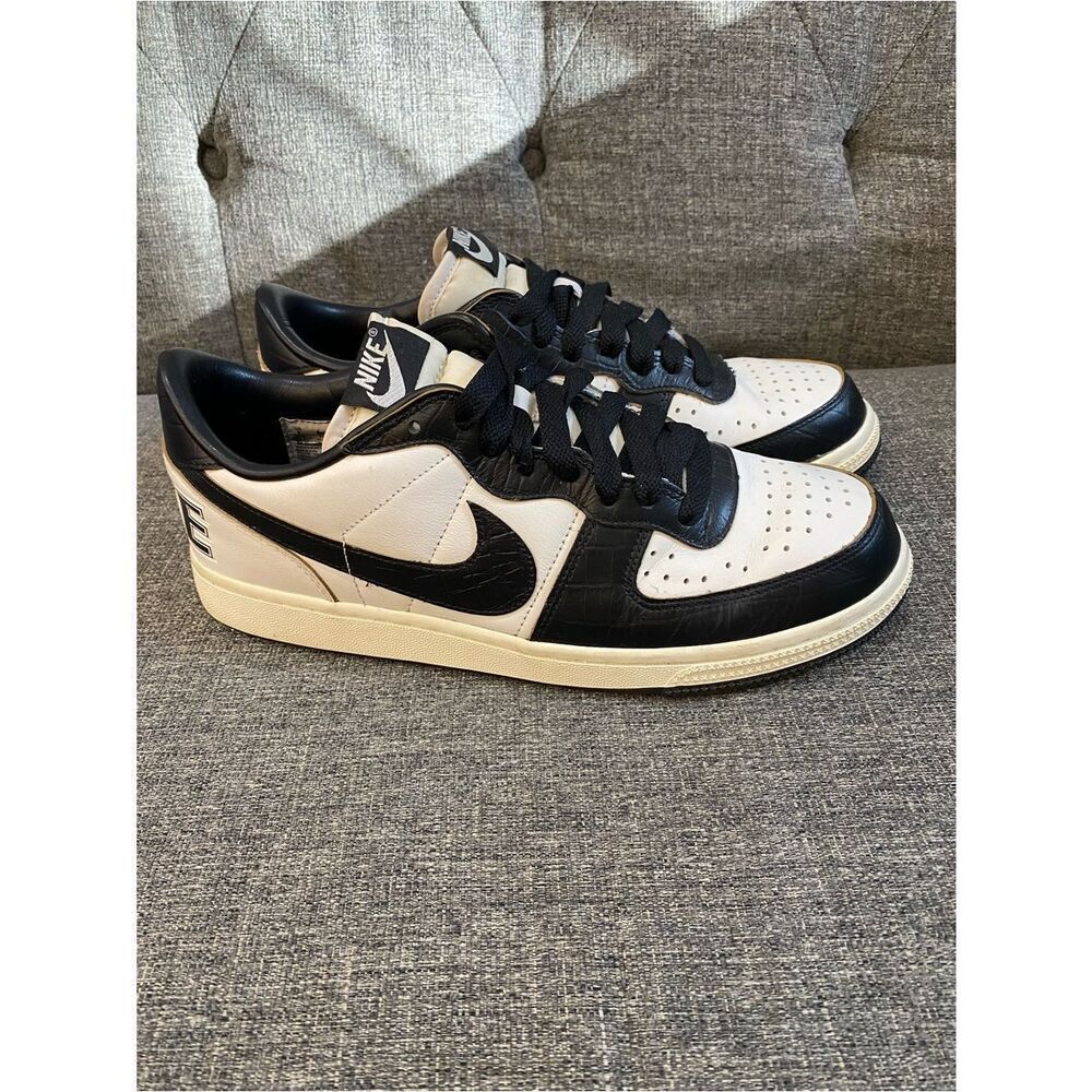 Nike Terminator Low-Top Sneakers Men’s Size 9